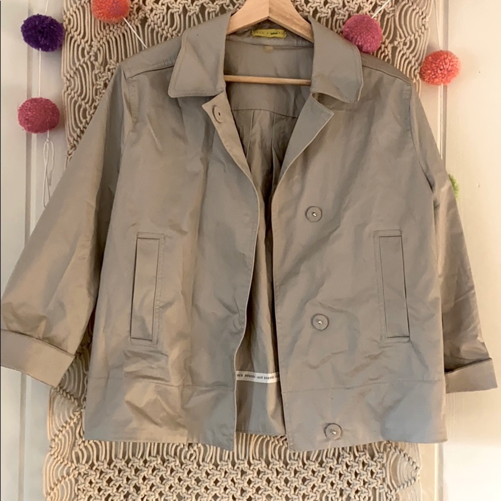 Jack Rogers light  gray lightweight jacket